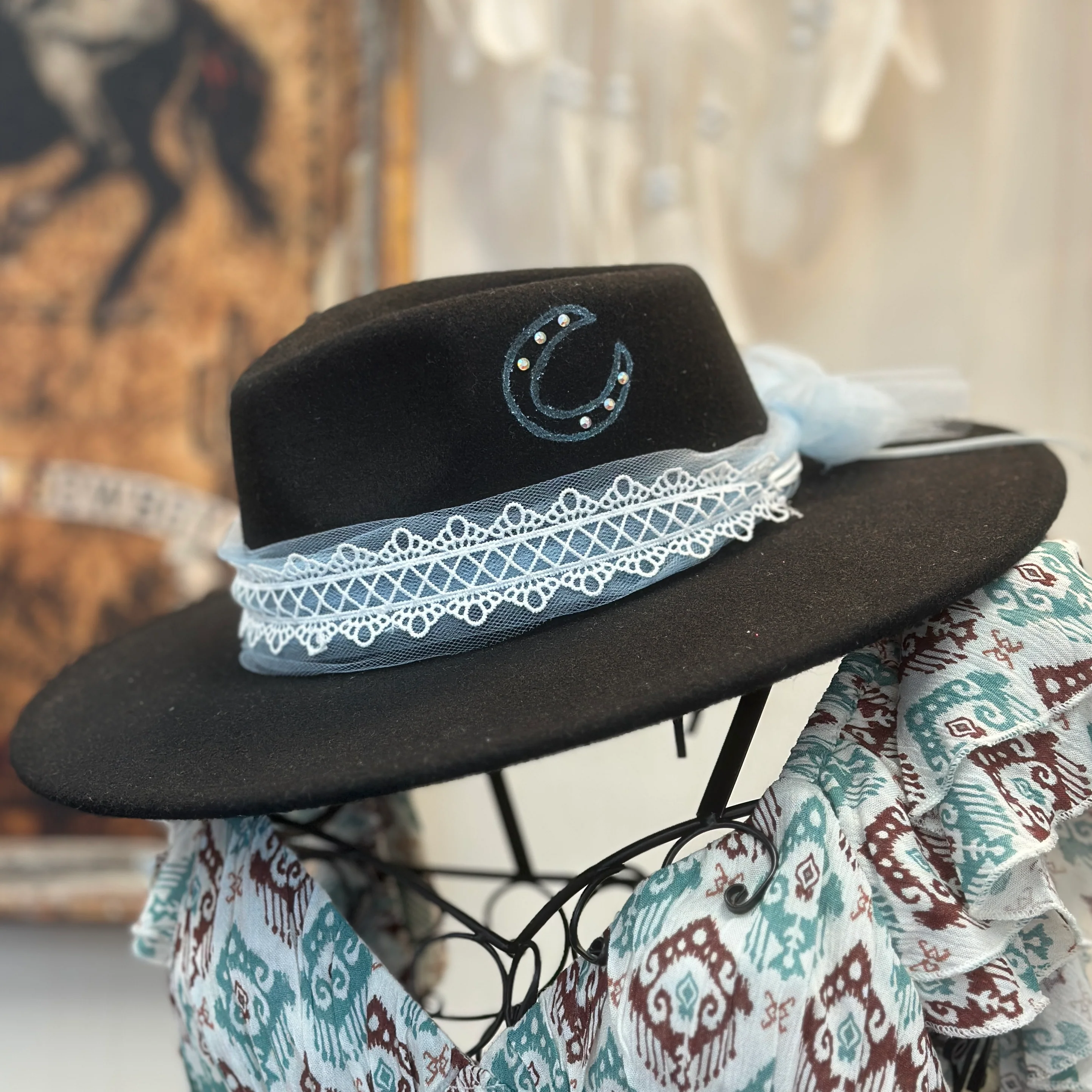 Lucky Horseshoe Hat