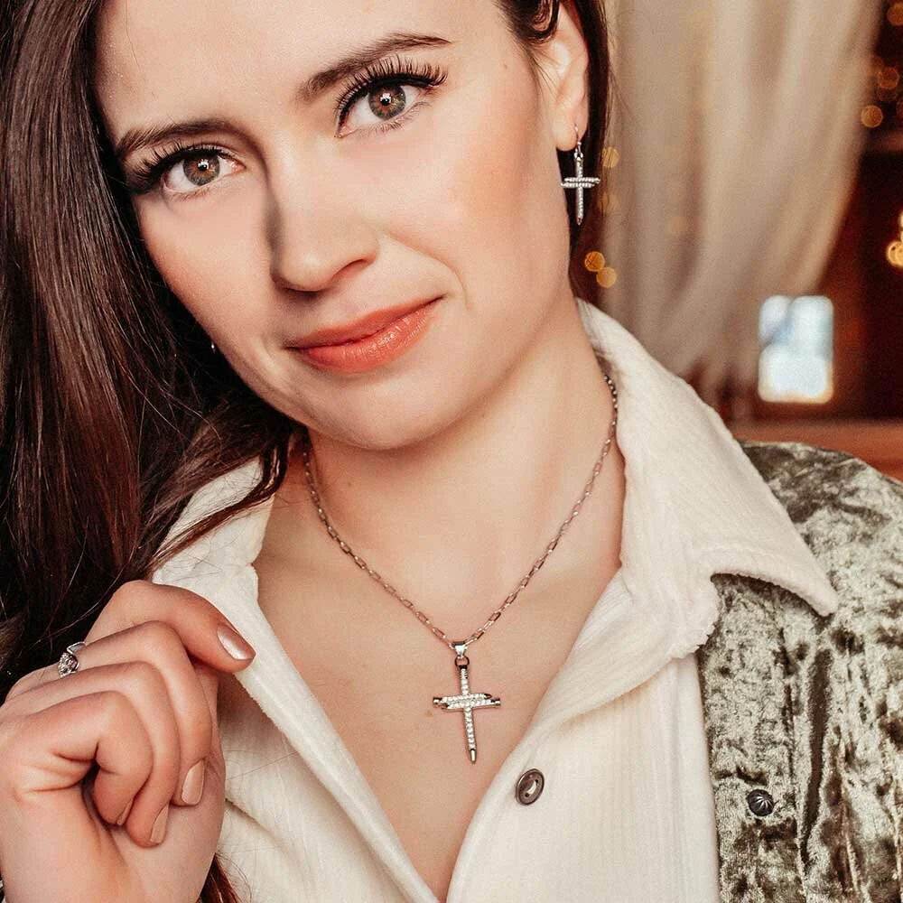 Sparkling Nail Cross Necklace NC4912 - Image 2