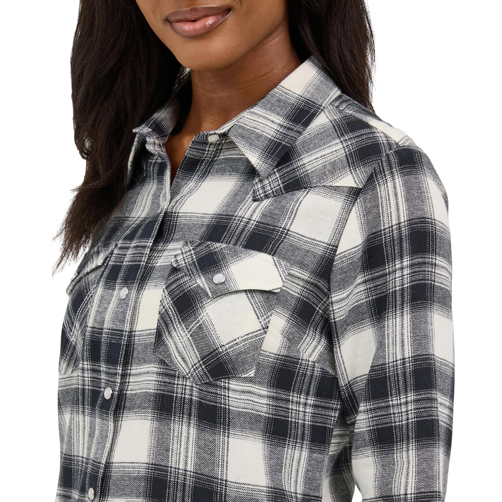 Women's Essential Top in Black Plaid 112371682 - Image 3