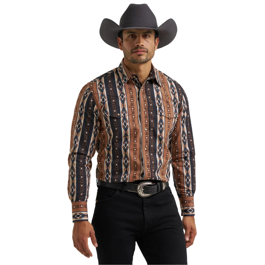 Wrangler Men's Checotah Long Sleeve Print Western Shirt in Brown
