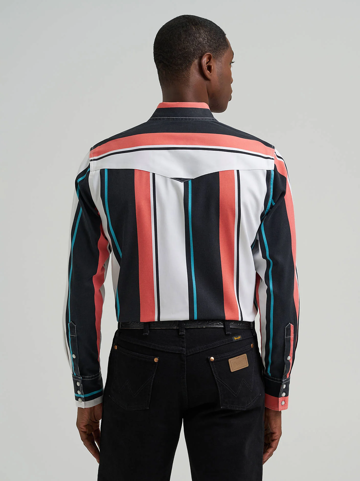 Wrangler Men's Vintage Brushpopper Long Sleeve Western Shirt in Multi - Image 4