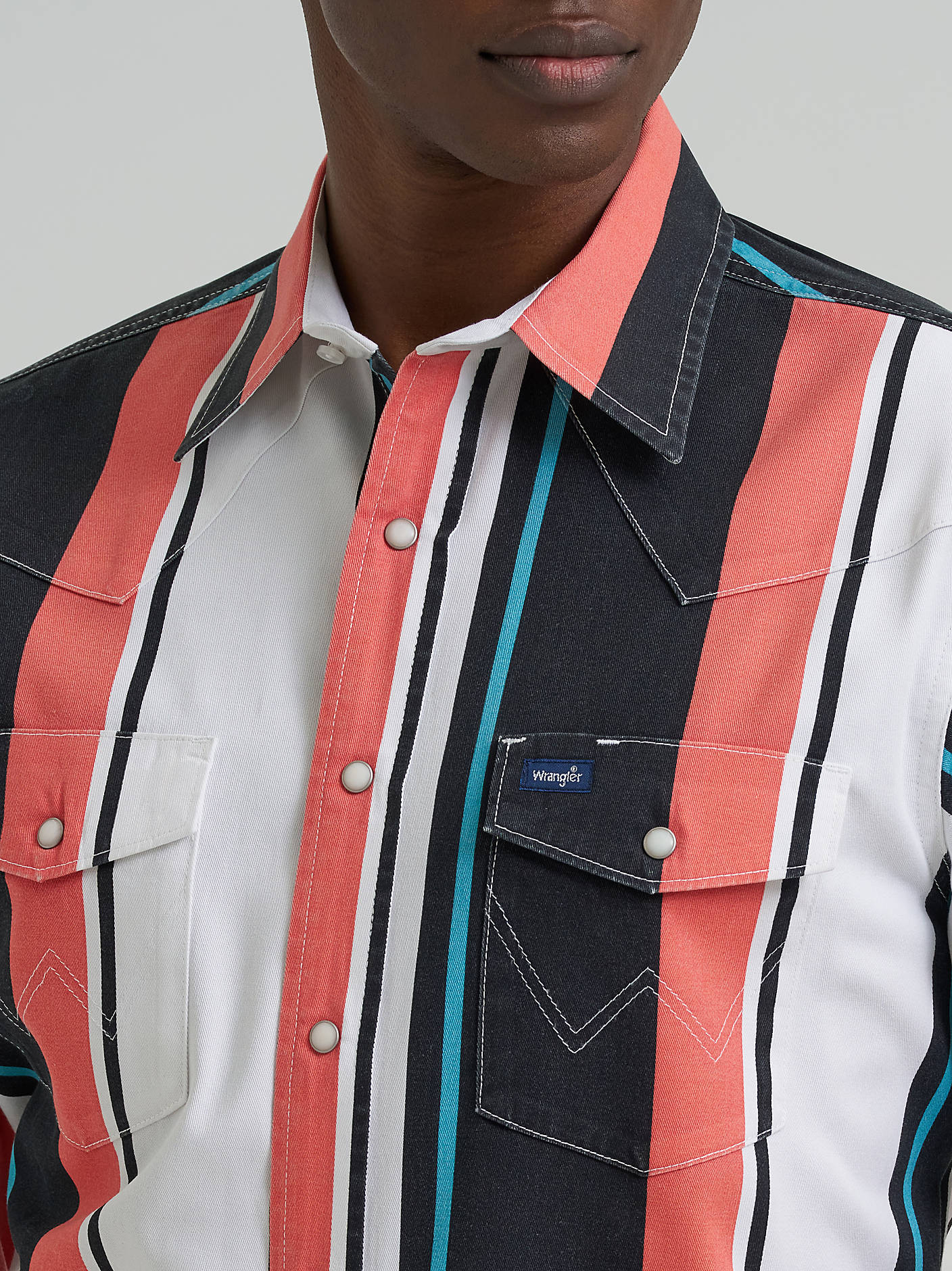 Wrangler Men's Vintage Brushpopper Long Sleeve Western Shirt in Multi - Image 5
